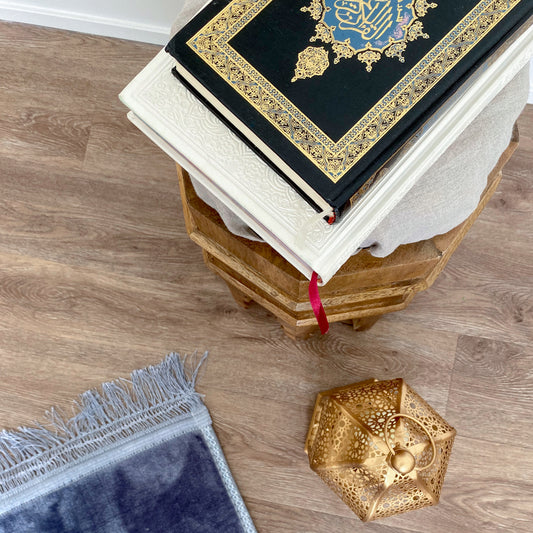 Quran and Moroccan Lantern with Prayer Rug 