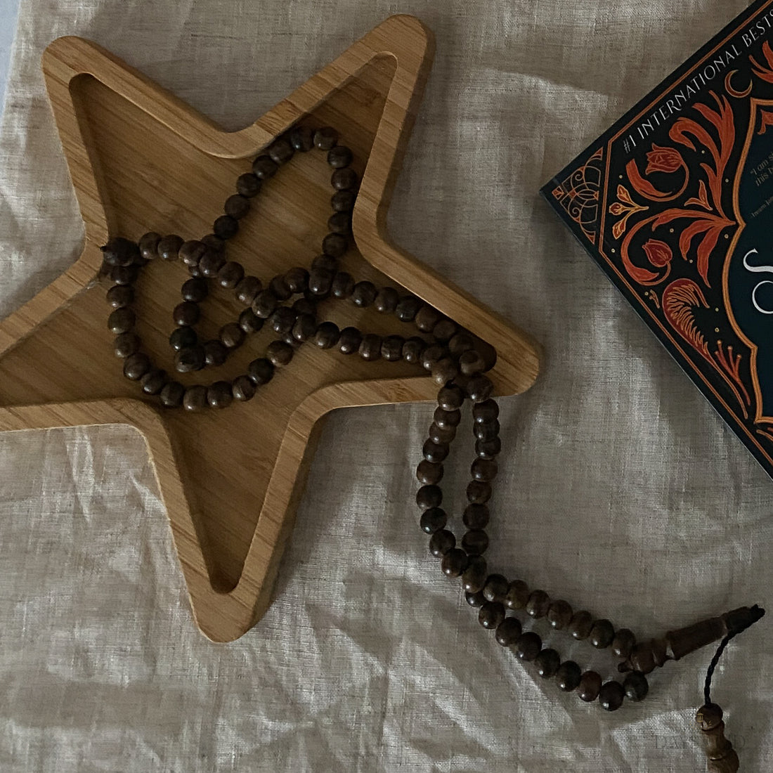 Star wooden dish with Tasbeeh